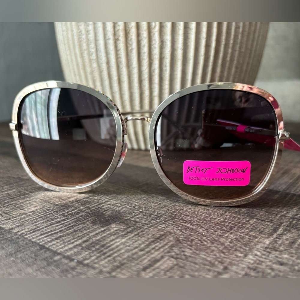 Betsey Johnson Rose Gold Frame Gradient Purple-Pink Lens Rhinestone Sunglasses - Picture 13 of 13